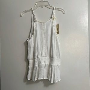 Japna NWT // white lace crop top - size medium